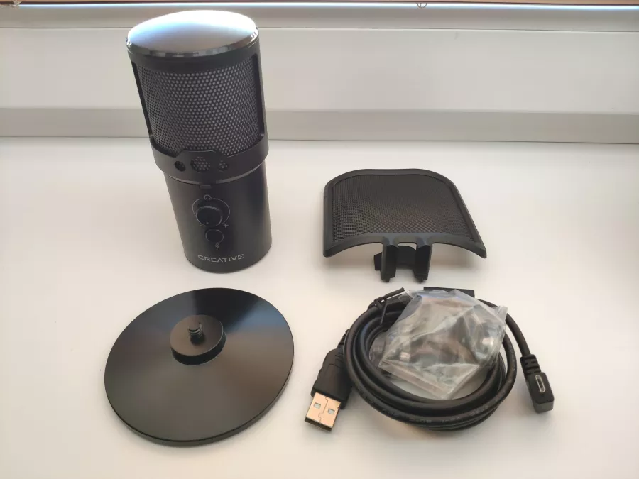 Creative-Live-Mic-M3-Mikrofon-4-scaled