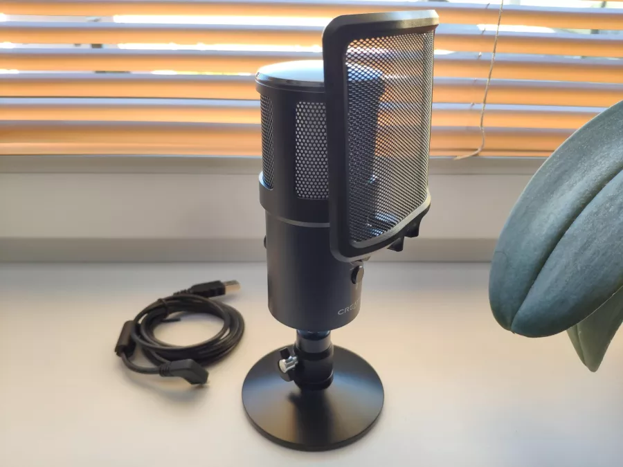 Creative-Live-Mic-M3-Mikrofon-9-scaled