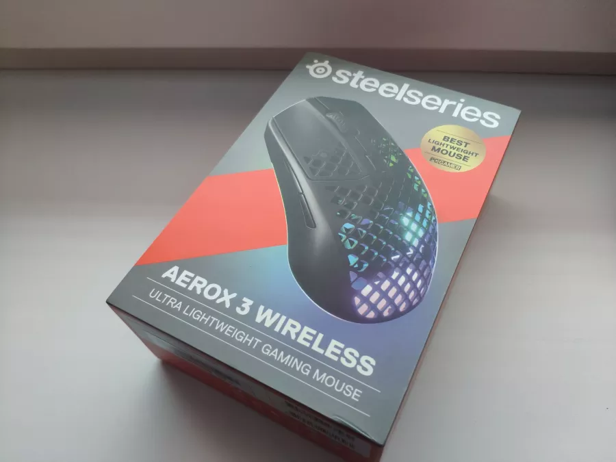 SteelSeries-Aeros-3-Wireless_01-scaled