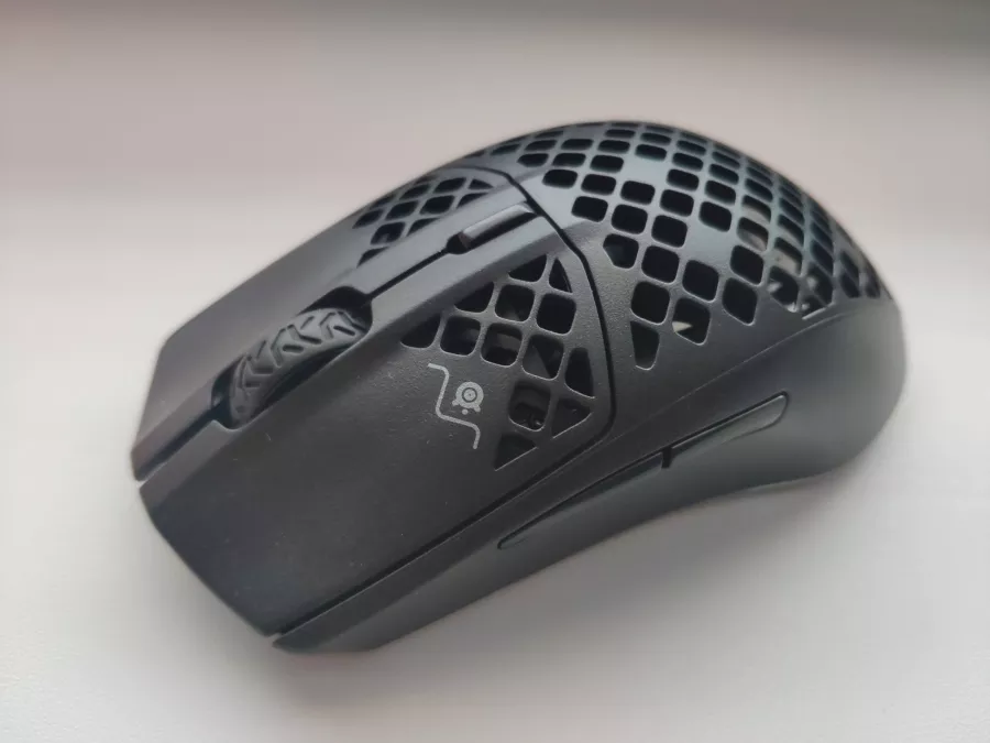 SteelSeries-Aeros-3-Wireless_07-scaled