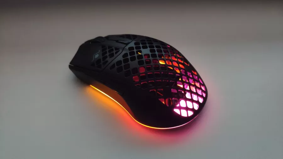 SteelSeries-Aeros-3-Wireless_10-scaled