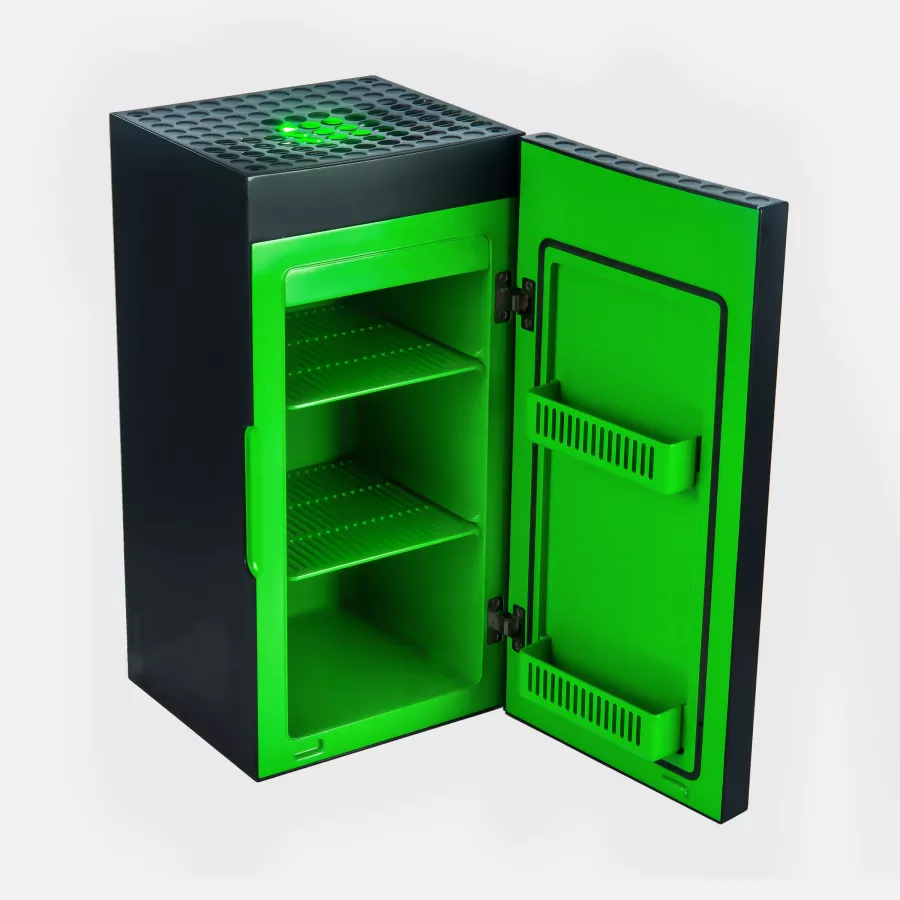 Xbox-Series-X-Mini-Fridge-3