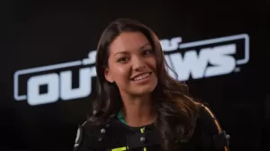 Humberly González Kay Vess