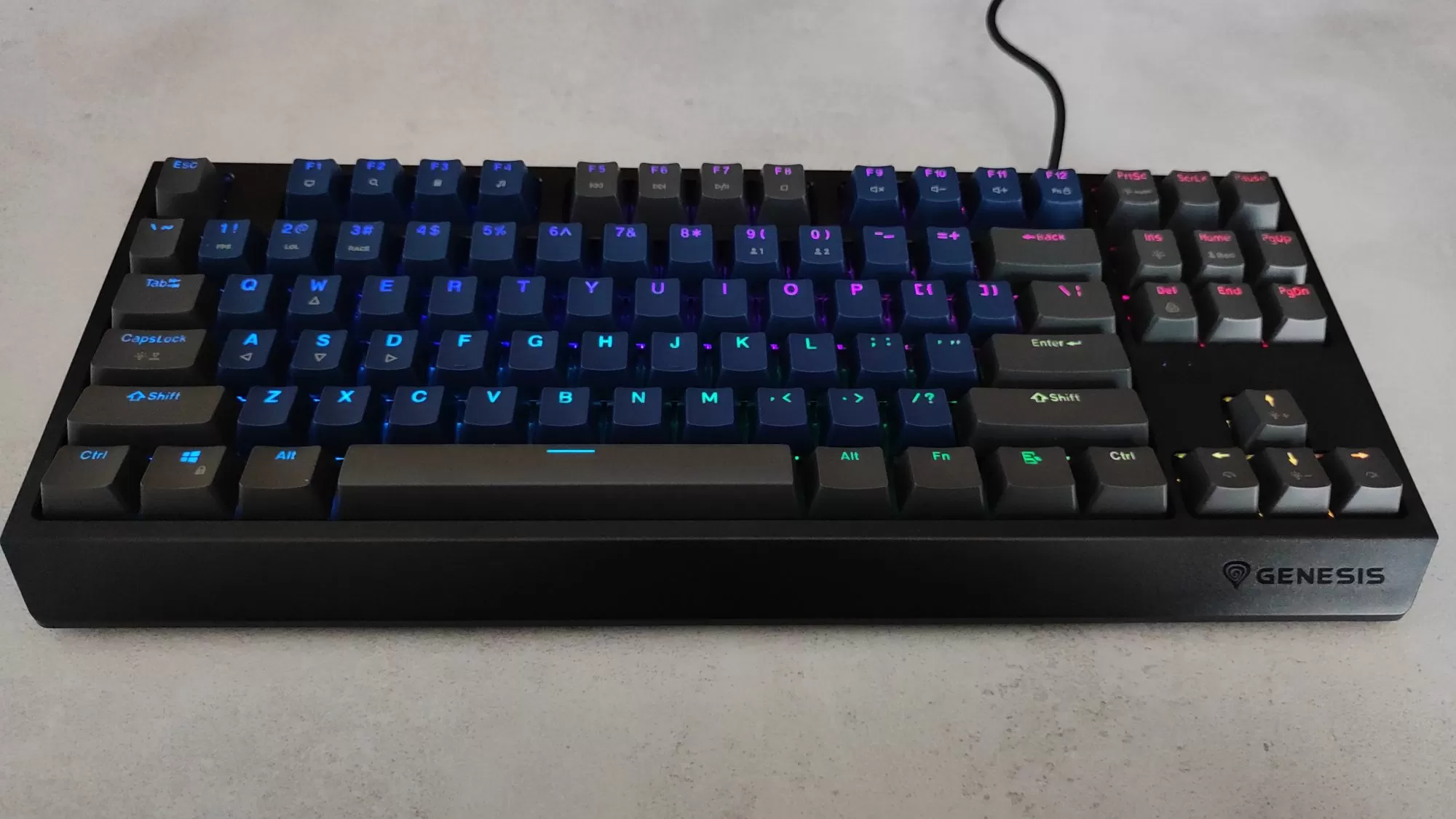 Genesis Thor 230 TKL Recenzia 12