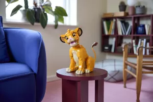LEGO® Disney™ Mladý Simba z Levieho kráľa (43247)